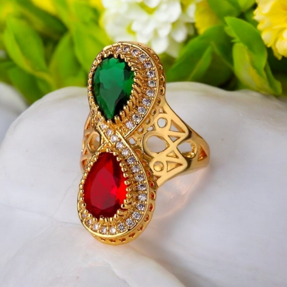 Fabulous Chunky Mogul Jeweled Ring - Picture 1 of 2